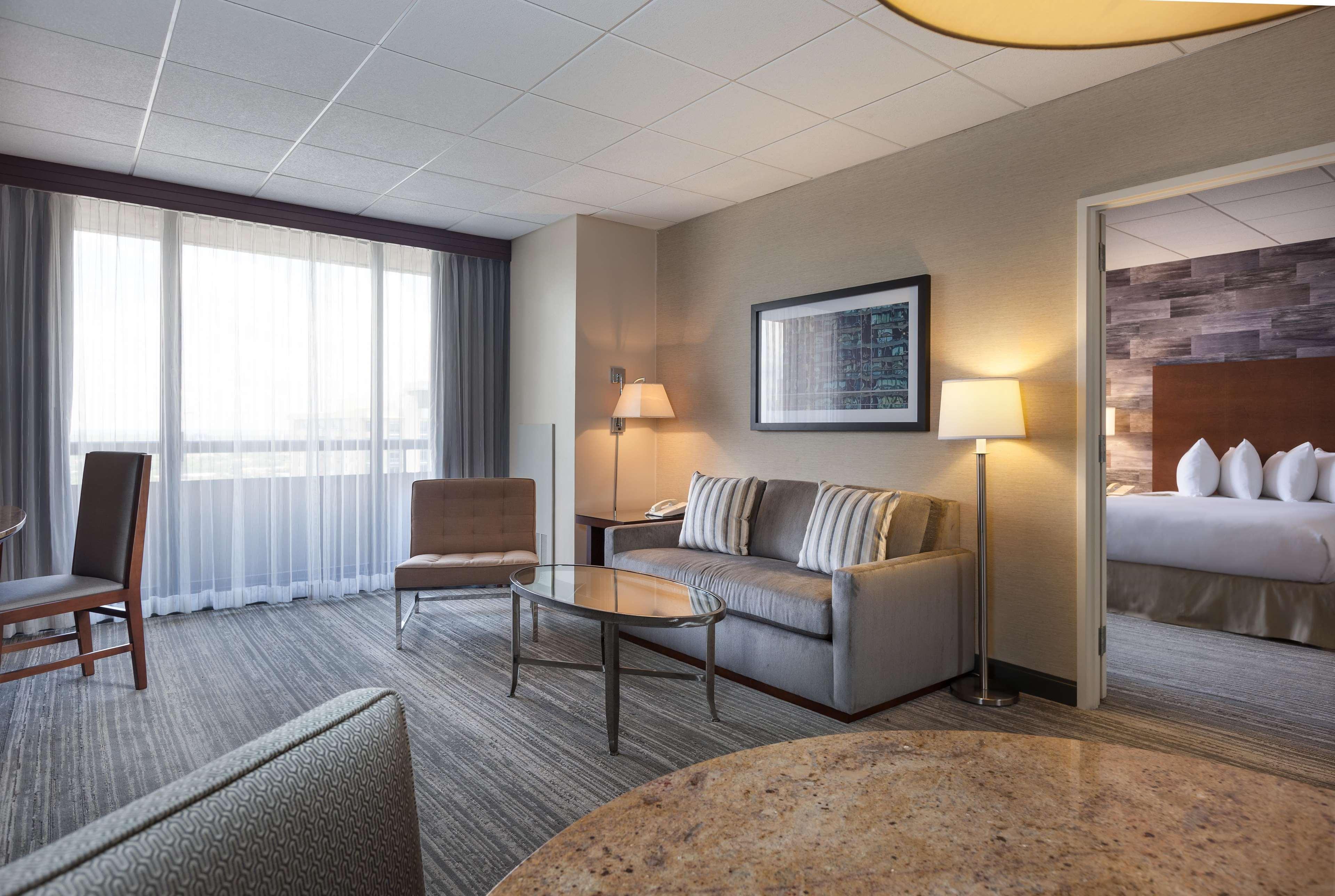 Doubletree By Hilton Hotel & Suites Houston By The Galleria エクステリア 写真