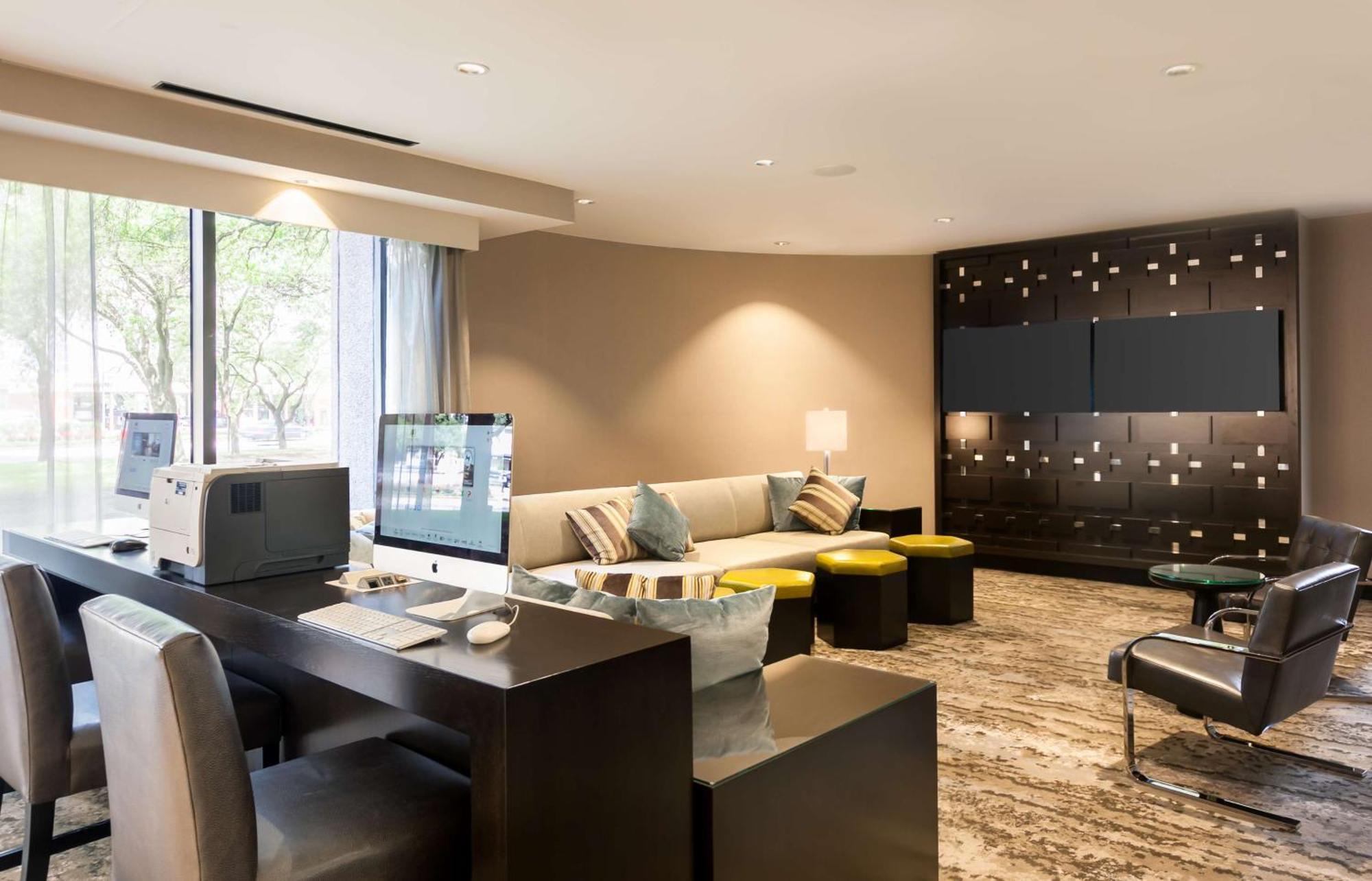 Doubletree By Hilton Hotel & Suites Houston By The Galleria エクステリア 写真