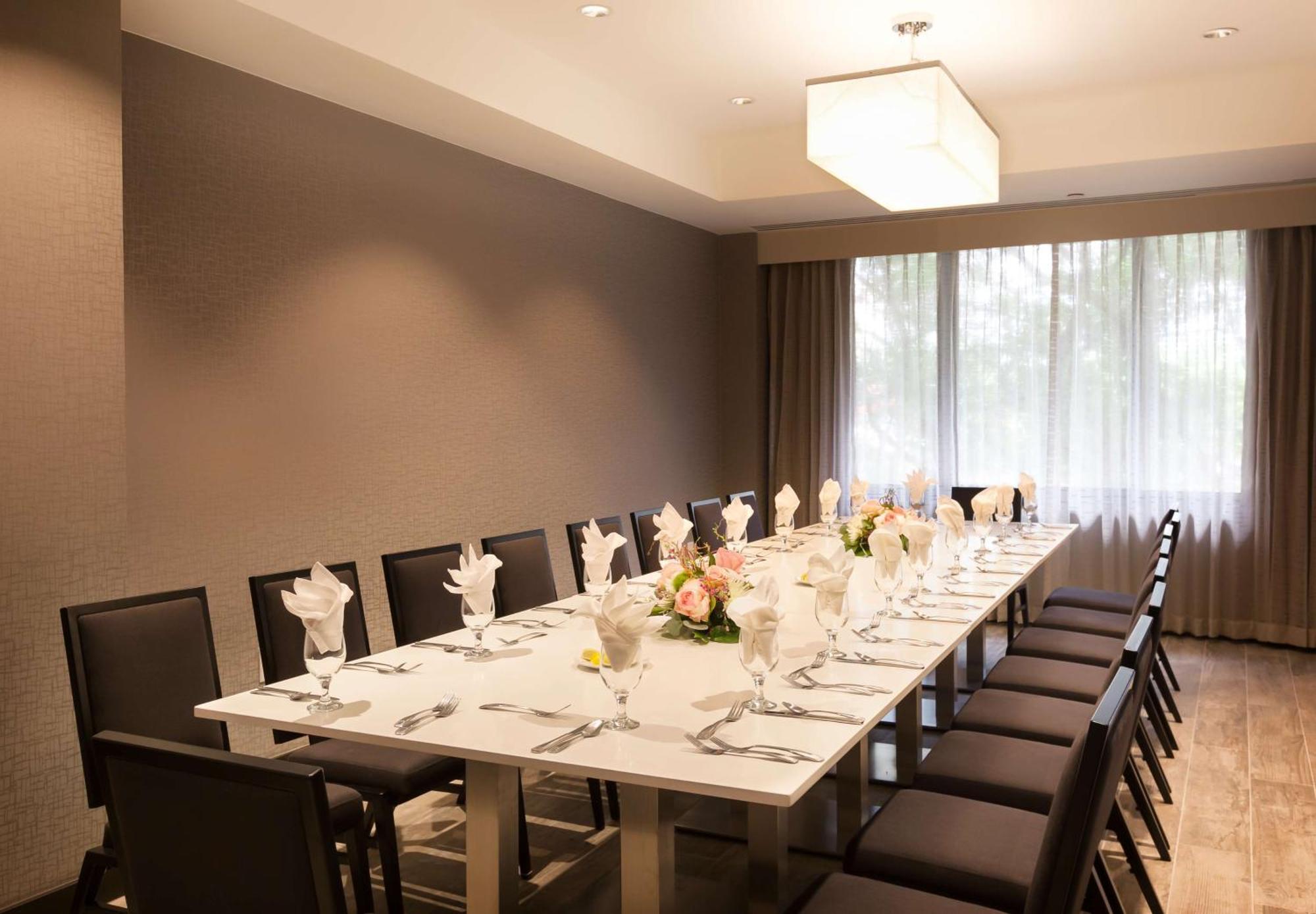 Doubletree By Hilton Hotel & Suites Houston By The Galleria エクステリア 写真