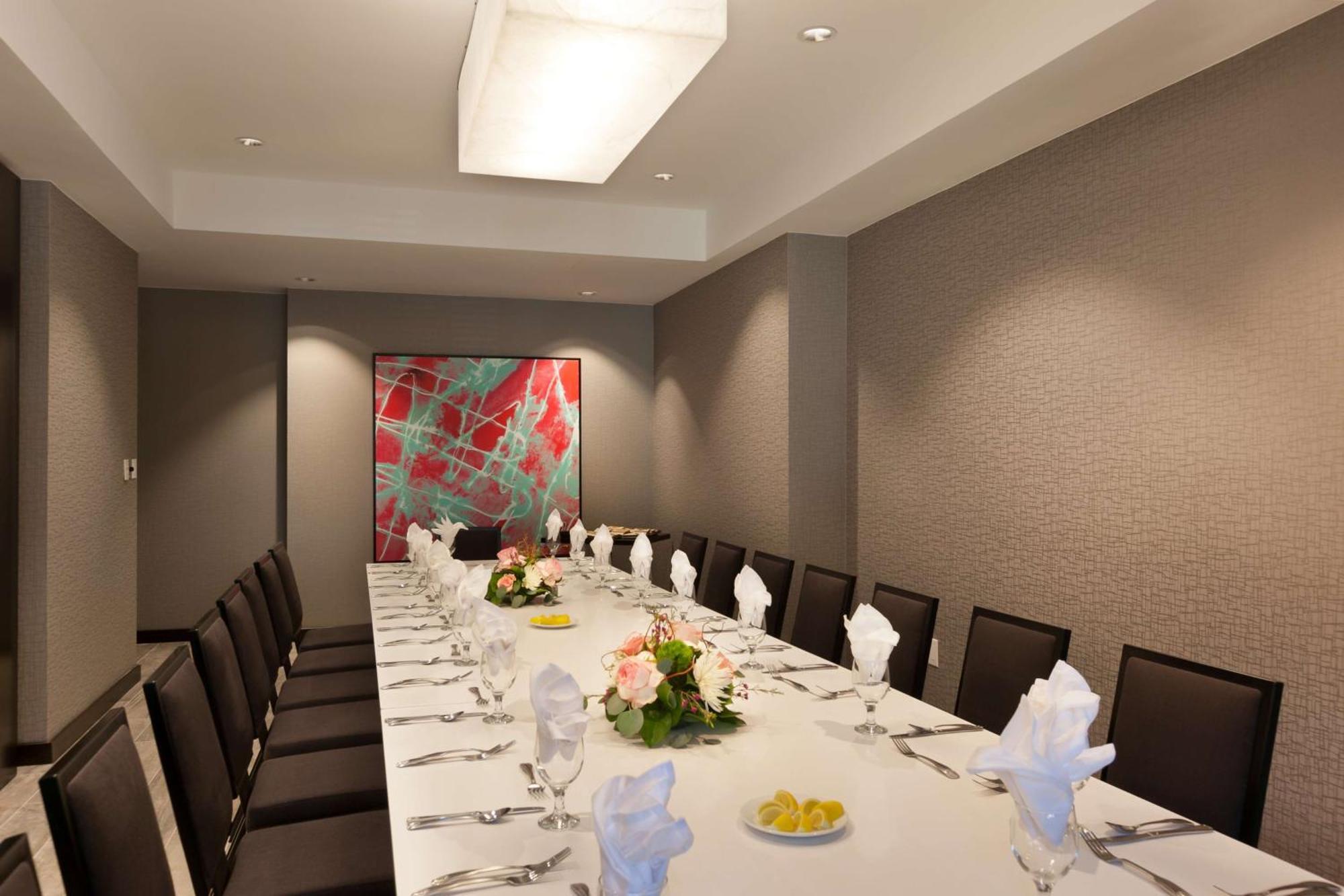 Doubletree By Hilton Hotel & Suites Houston By The Galleria エクステリア 写真