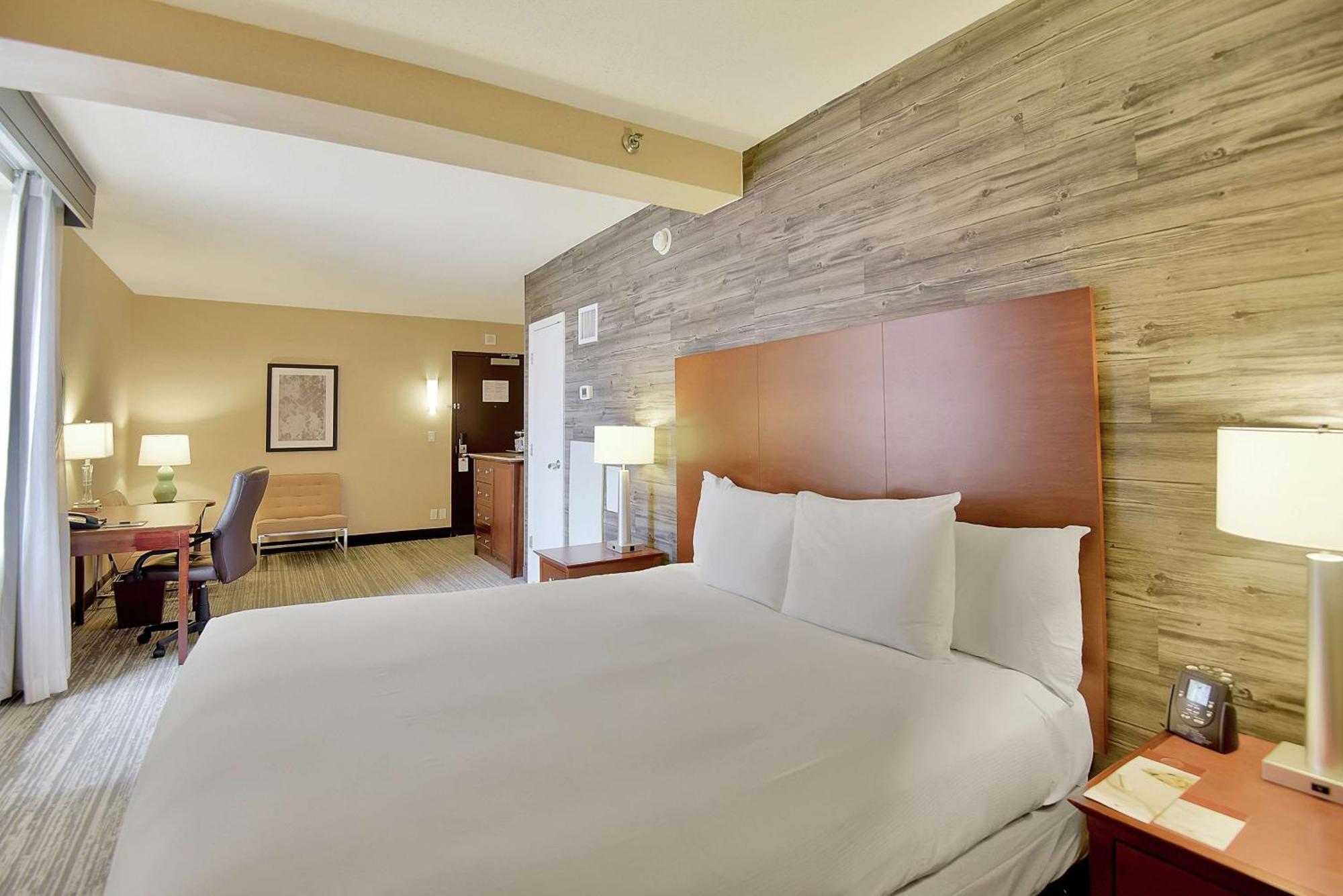 Doubletree By Hilton Hotel & Suites Houston By The Galleria エクステリア 写真