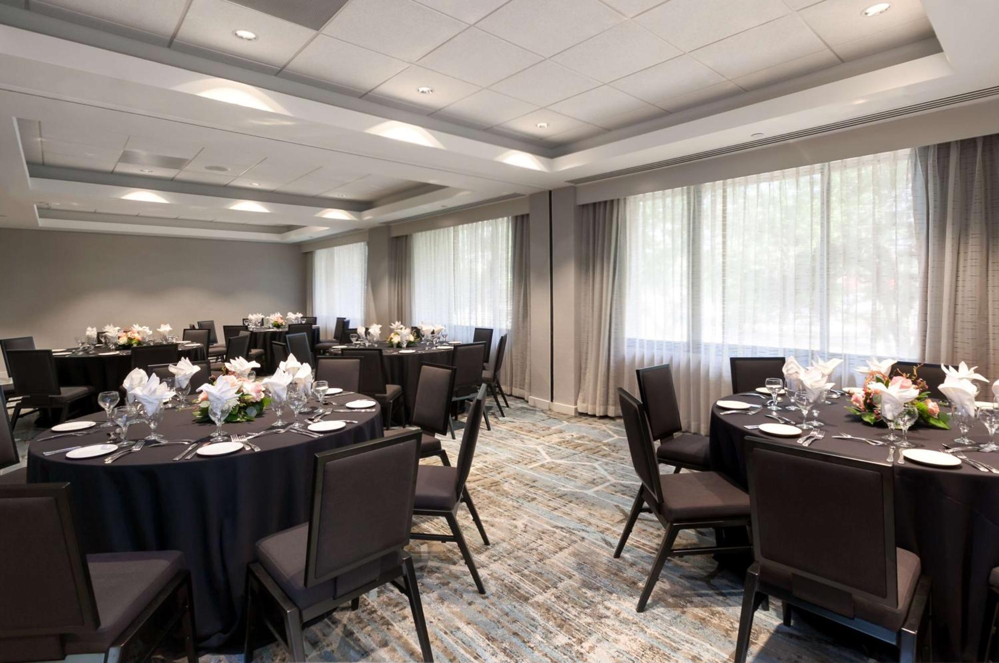 Doubletree By Hilton Hotel & Suites Houston By The Galleria エクステリア 写真