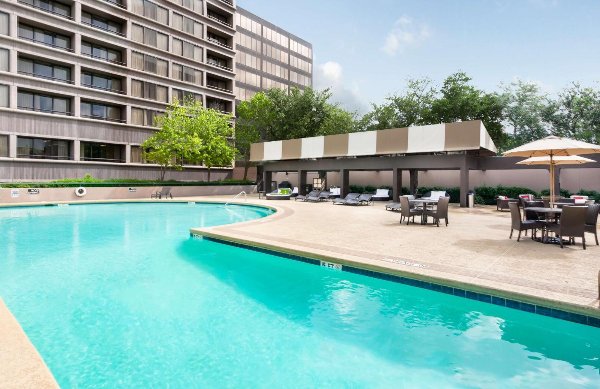 Doubletree By Hilton Hotel & Suites Houston By The Galleria エクステリア 写真